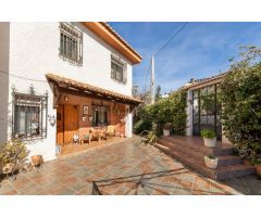PRECIOSA E INTIMA CASA EN HUETOR VEGA A 3 MINUTOS DE GRANADA