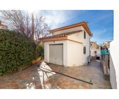 PRECIOSA E INTIMA CASA EN HUETOR VEGA A 3 MINUTOS DE GRANADA