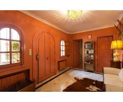 ESPECTACUALR CHALET EN CAJAR