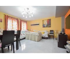 Armilla. Vivienda unifamiliar adosada. 3 dormitorios. 2 baños. 1 aseo.