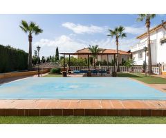SE VENDE ESPECTACULAR CHALET EN MONTELUZ