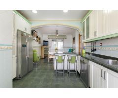 SE VENDE ESPECTACULAR CHALET EN MONTELUZ