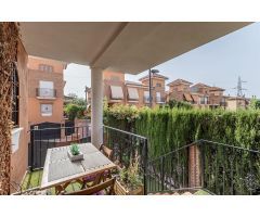 Exclusivo Chalet Pareado con Licencia Turística y Piscina Privada: Tu Paraíso Personal