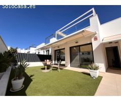 Villa en Venta en Pilar de la Horadada, Alicante