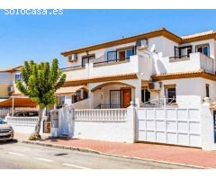 Adosado en Venta en Torrevieja, Alicante
