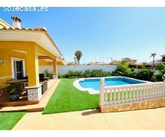 Villa en Venta en Orihuela Costa, Alicante