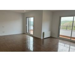 FANTÁSTICA CASA CON PISCINA COMUNITARIA A ESTRENAR EN VENTA EN OLIVELLA