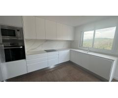 FANTÁSTICA CASA CON PISCINA COMUNITARIA A ESTRENAR EN VENTA EN OLIVELLA