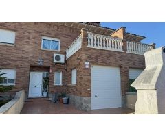 CASA EN VENTA EN MORA DEBRE