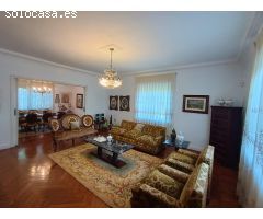 ESPLÉNDIDO CHALET INDEPENDIENTE EN TORRELAVEGA.-