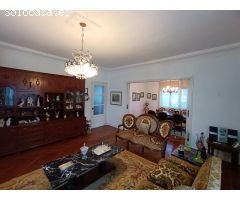 ESPLÉNDIDO CHALET INDEPENDIENTE EN TORRELAVEGA.-