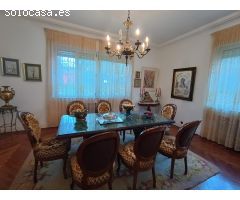 ESPLÉNDIDO CHALET INDEPENDIENTE EN TORRELAVEGA.-
