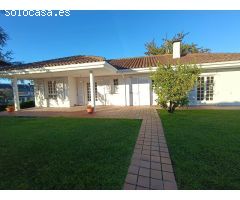 COQUETA CASA INDIVIDUAL EN PLANTA BAJA CON PARCELA URBANA PRIVADA