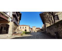 ÁTICO-DÚPLEX EN EL CORAZÓN HISTÓRICO DE SANTILLANA DEL MAR.-