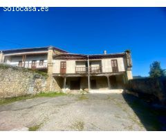 CASA DE PIEDRA CON FINCA URBANA EN CERRAZO