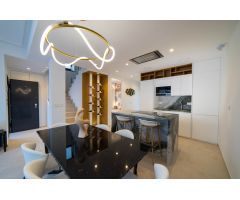 Duplex con solarium, BBQ y piscina privada