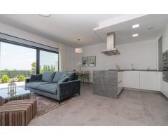 BUNGALOW   DE 3 DORMITORIOS 2 BAÑOS, PISCINA COMUNITARIA EN PRECIOSO URBANIZACIÓN DE TORREVIEJA
