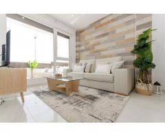 DUPLEX DE 3 DORMITORIOS 3 BAÑOS, PISCINA  COMUNITARIA, PARKING, EN TORREVIEJA ( LOS BALCONES)