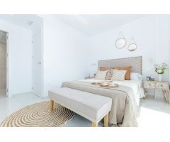 DUPLEX DE 3 DORMITORIOS 3 BAÑOS, PISCINA  COMUNITARIA, PARKING, EN TORREVIEJA ( LOS BALCONES)