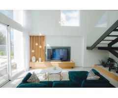 EXCELENTE VILLA INDEPENDIENTE DE 3 DORMITORIOS CON GRAN PARCELA Y PISCINA PRIVADA EN FINESTRART