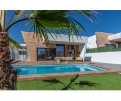 PRECIOSA VILLA DE 3 DORMITORIOS CON GRAN PISCINA Y APARCAMIENTO PRIVADO - FINESTRAT