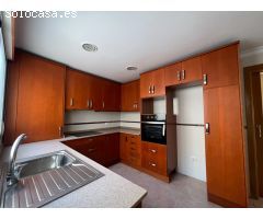 ATICO DE 5 DORMITORIOS 3 BAÑOS, TERRAZA, EN CENTRO DE TORREVIEJA