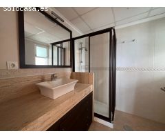 ATICO DE 5 DORMITORIOS 3 BAÑOS, TERRAZA, EN CENTRO DE TORREVIEJA