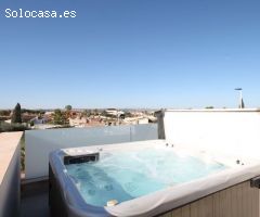 VILLA MODERNA DE LUJO DE 4 DORMITORIOS 4 BAÑOS, PISCINA, EN TORRETA FLORIDA ( TORREVIEJA )