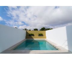 DUPLEX DE 2 DORMITORIOS BAÑO  y ASEO,  JARDIN Y PISCINA PRIVADA EN PILAR DE HORADADA (ALICANTE)