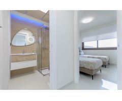 Bungalow 2 dormitorios 2 baños,terraza y  piscina comunitaria en Los Balcones, Torrevieja (Alicante)