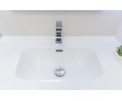 Bungalow planta alta 3 dormitorios 2 baños, solarium privado, piscina comunitaria en Torrevieja