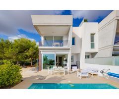 Villa en Venta en Orihuela Costa, Alicante