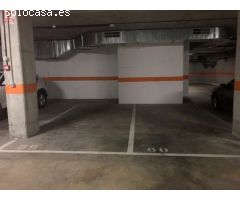 Se alquilan plazas de parking en Avda Barberà