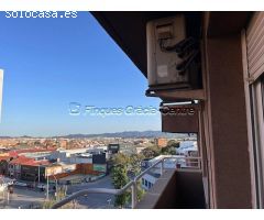 Luminoso piso en séptima planta con vistas despejadas – Passatge Miquel Carreras, Sabadell