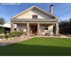 CASA A CUATRO VIENTOS EN CAN FONT - CAN AVELLANEDA