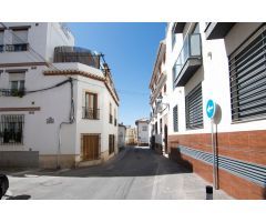 SOLAR EDIFICABLE EN EL CENTRO DE CÁJAR