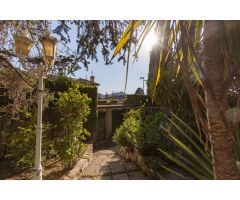 ¡MAGNIFICO CHALET CON AMPLIOS JARDINES Y PISCINA EN CORTIJO DEL AIRE!