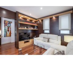 Vivienda junto a plaza Mariana Pineda