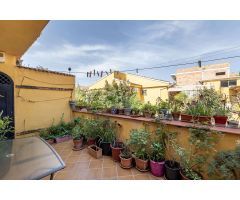 ¡PISAZO CON TERRAZA Y RESIDENCIAL CON PISCINA EN OGIJARES!