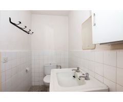 Escpecatcular Casa- Edficicio en el Centro de Baza