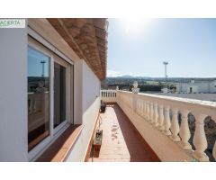 Espectacular ático en La Zubia, con amplia terraza y vistas panorámicas 360º