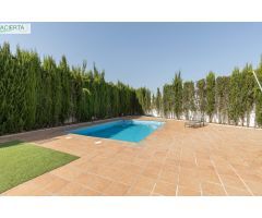 Preciosa casa en Llanos de Silva con piscina.