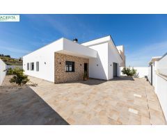 Villa de Diseño en Cañadas del Parque