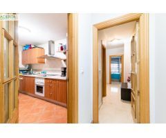 ¡Oportunidad única! Piso en venta con patio y garaje