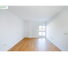 Apartameno de dos dormitorios  en La Zubia.