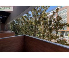 Magnífico piso con altas calidades con piscina, plaza de garaje y trastero. Novocampus.