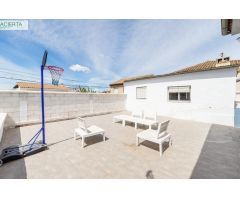 VIVIENDA EN PLANTA BAJA CON MÁS DE 300 METROS DE SOLAR