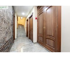 EXCLUSIVA CASA EN LA MEJOR AVENIDA DE MARACENA