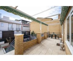 CASA EN PLENO CENTRO DE ARMILLA