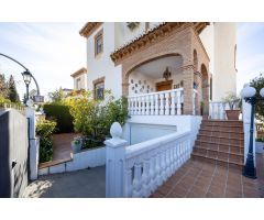 ESPECTACULAR CASA UNIFAMILIAR EN LA ZUBIA